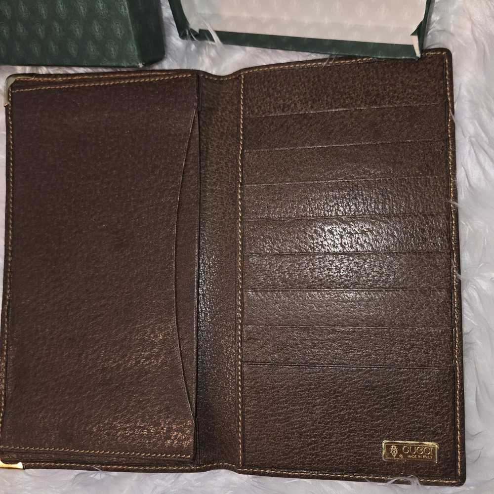 Gucci Vintage Brown Leather Long Bifold RARE Find Men's Breast Pocket Wallet